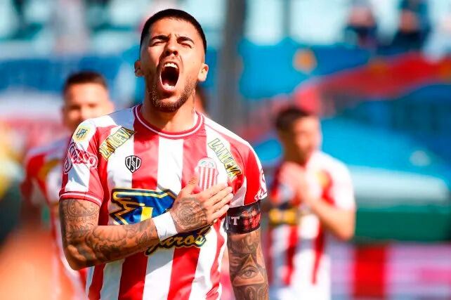 El talentoso Tapia ya no vestirá la casaca del Guapo