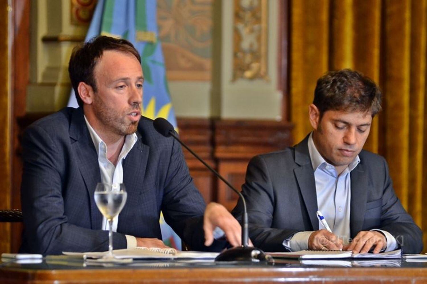 Pablo López y Axel Kicillof.