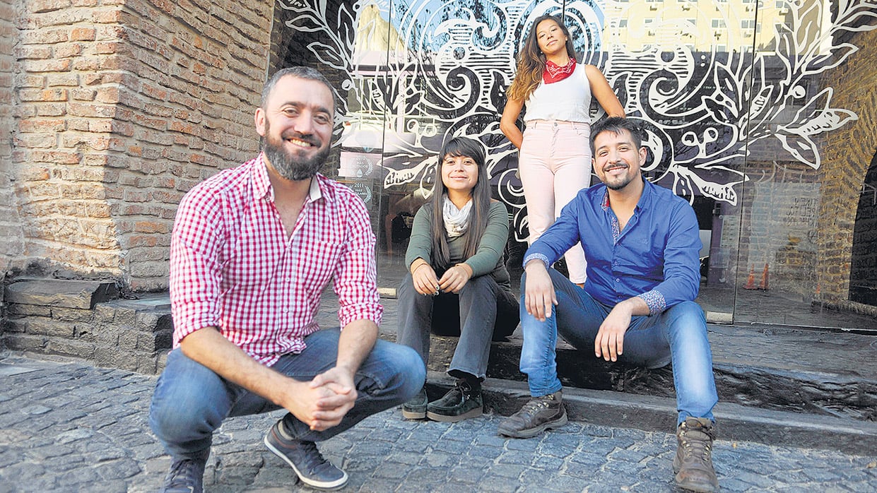 “Lo que estamos haciendo es sembrar el folklore del futuro”, dicen Salamanca, González, Larcher y Ramírez.