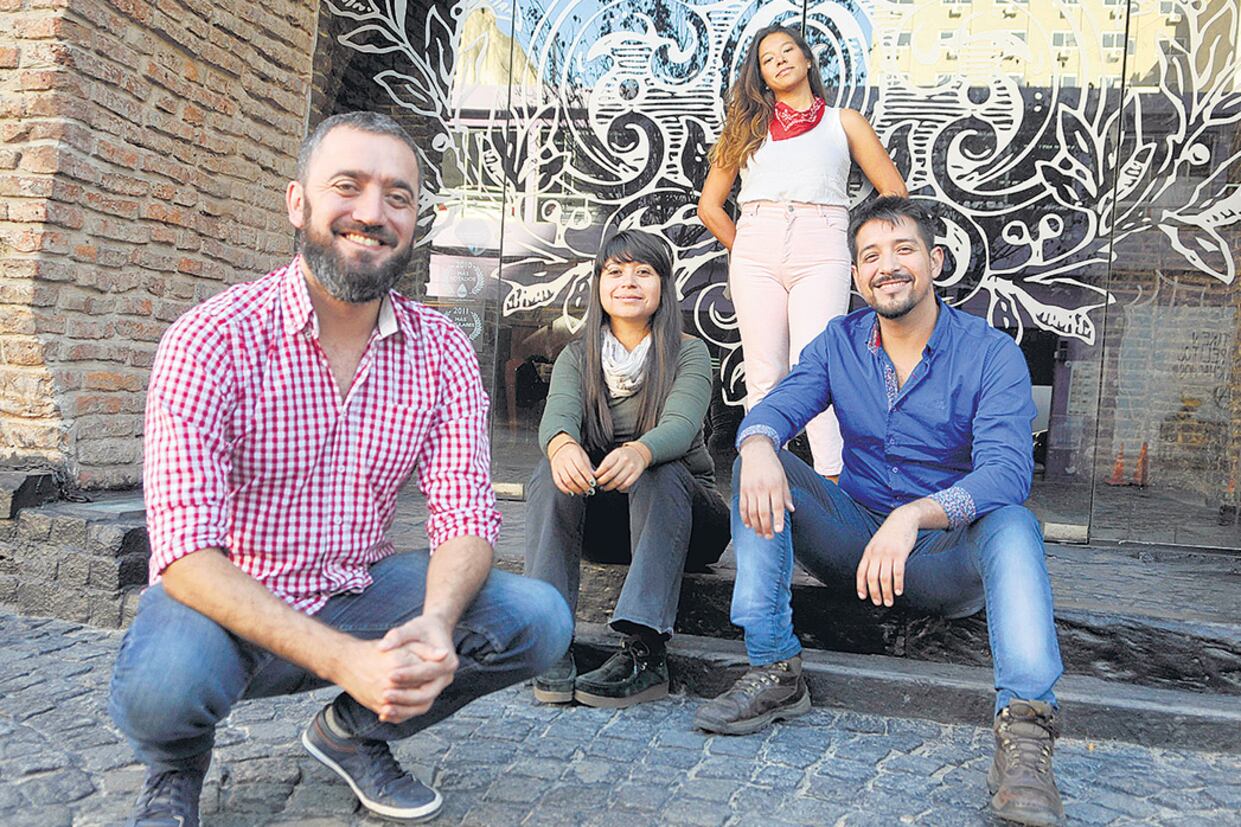 “Lo que estamos haciendo es sembrar el folklore del futuro”, dicen Salamanca, González, Larcher y Ramírez.