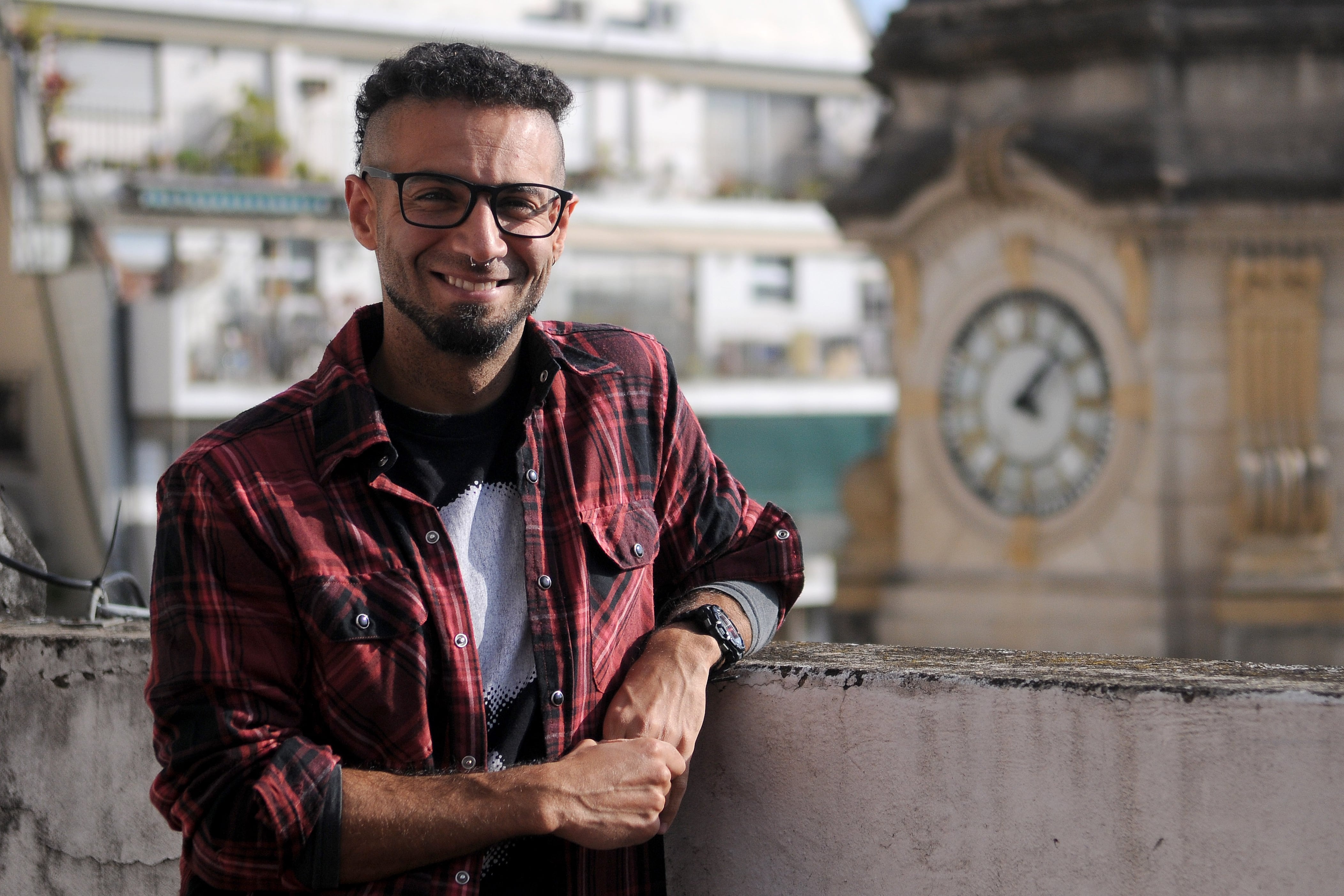 Julián Zícari ofrece una explicación a las crisis económicas argentinas.