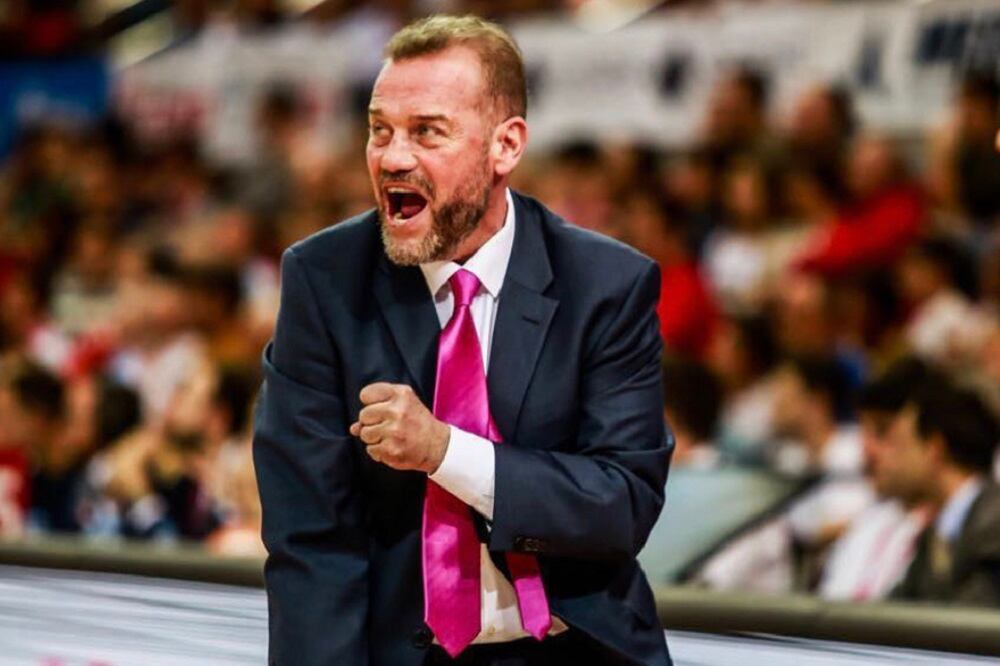 Néstor García tiene una larga experiencia en selecciones continentales