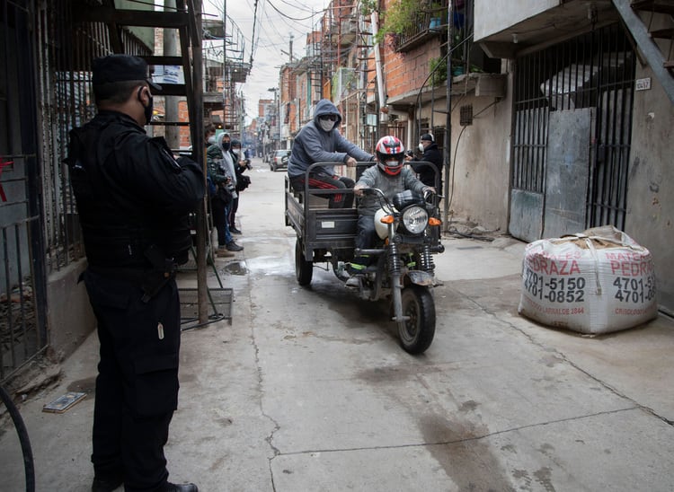 En la villa de Retiro hubo hasta ahora 151 casos positivos. 