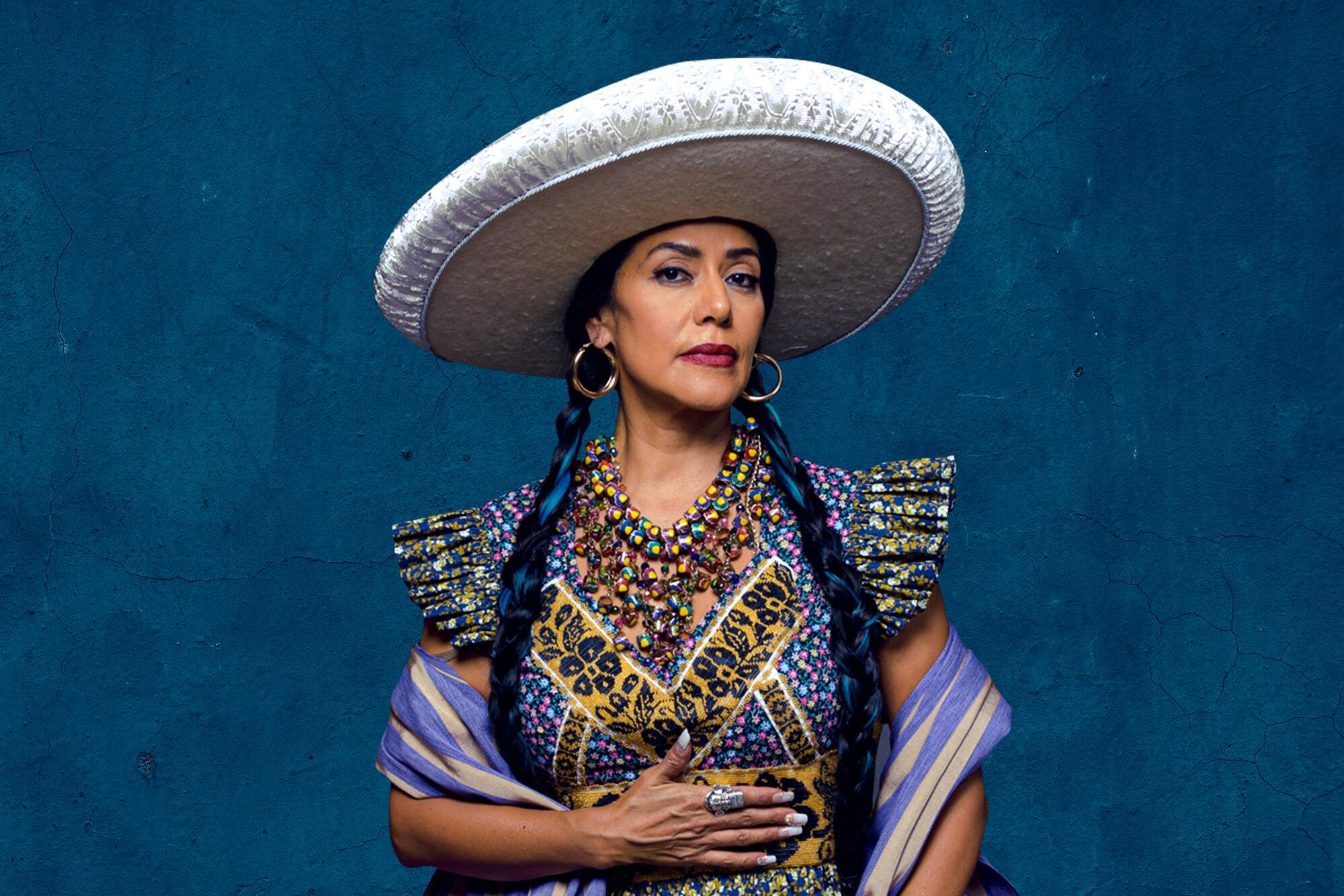 "Las canciones me ayudan a provocar la catarsis y a exponer lo que estoy pasando intelectualmente."