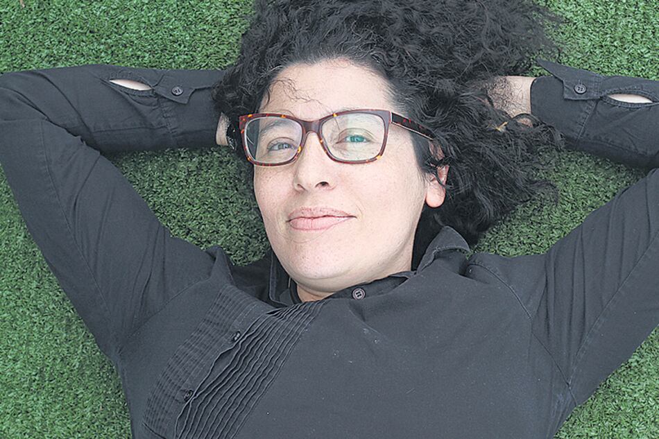 “La literatura entrega una teoría del mundo que las narrativas oficiales no tienen”, afirma Andréa del Fuego.