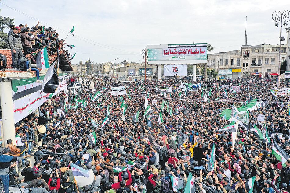 Manifestación en Idlib, última gran región de Siria controlada por grupos rebeldes y yihadistas.