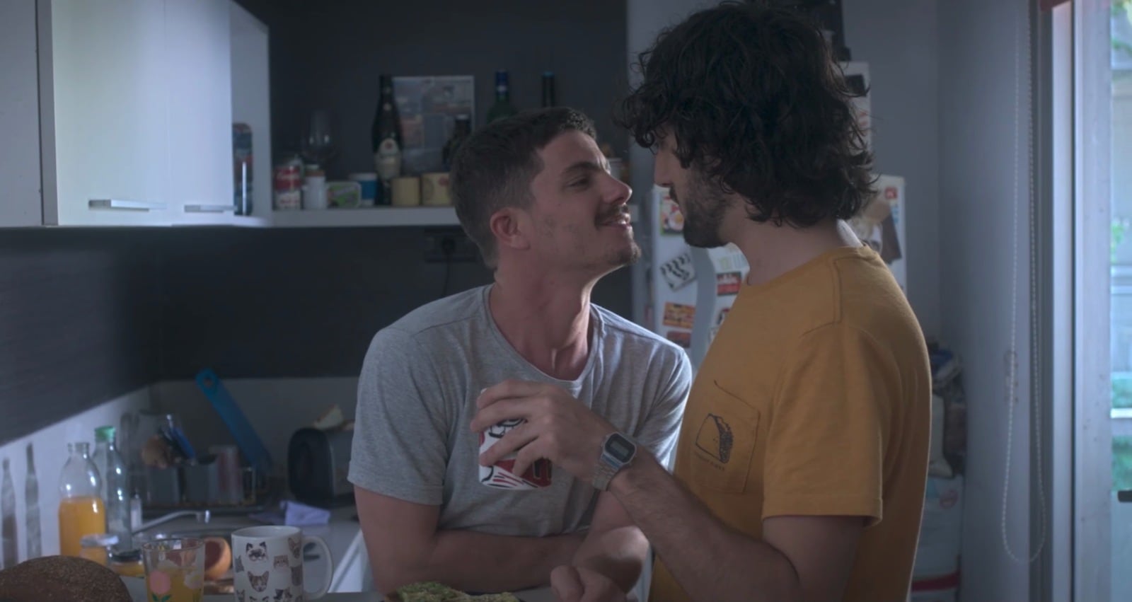 "Todos tenemos un muerto en el placard o un hijo en el clóset" de Nicolás teté. 