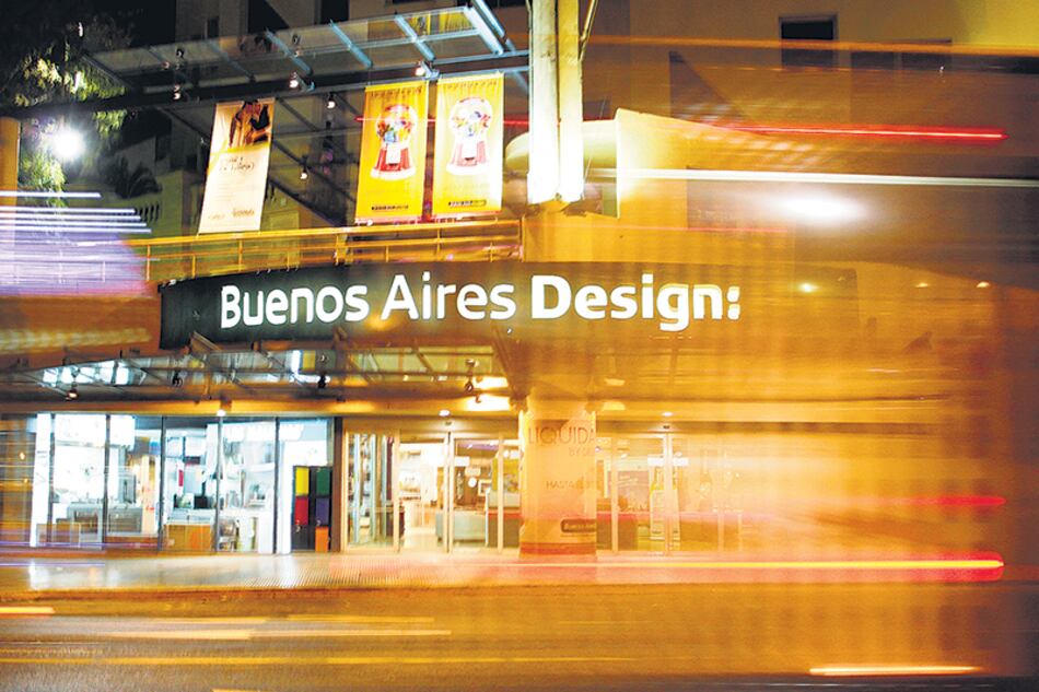 El contrato de concesión del shopping vence en noviembre. El gobierno porteño aún no definió cómo seguirá.