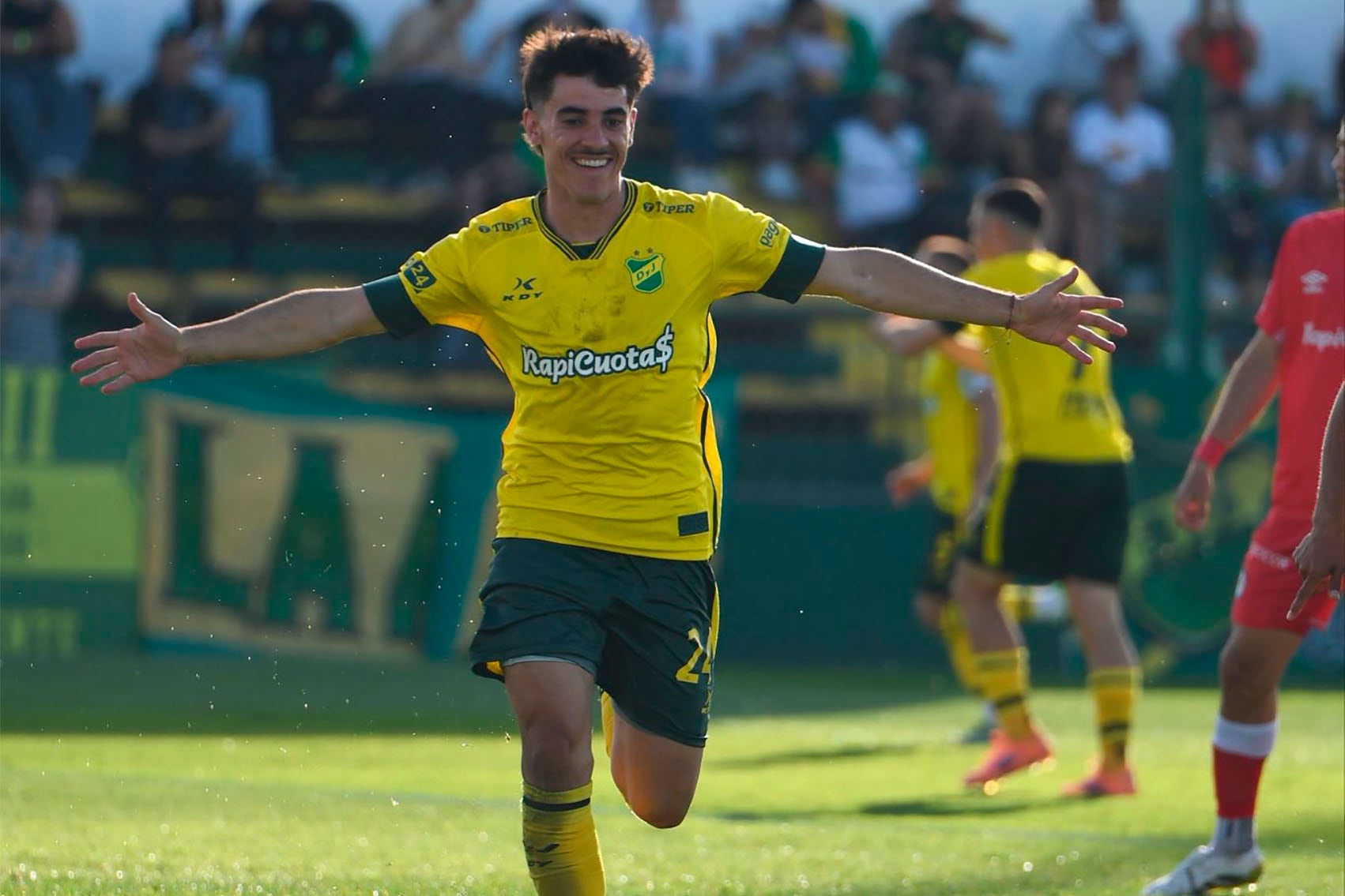 Juan Gutiérrez le dio el triunfo al Halcón 