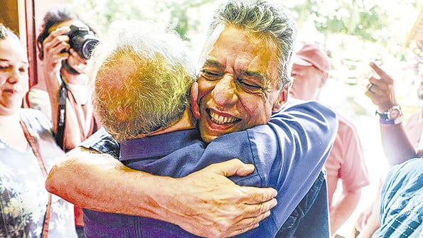 Lula con Chico el año pasado en un acto del MST.