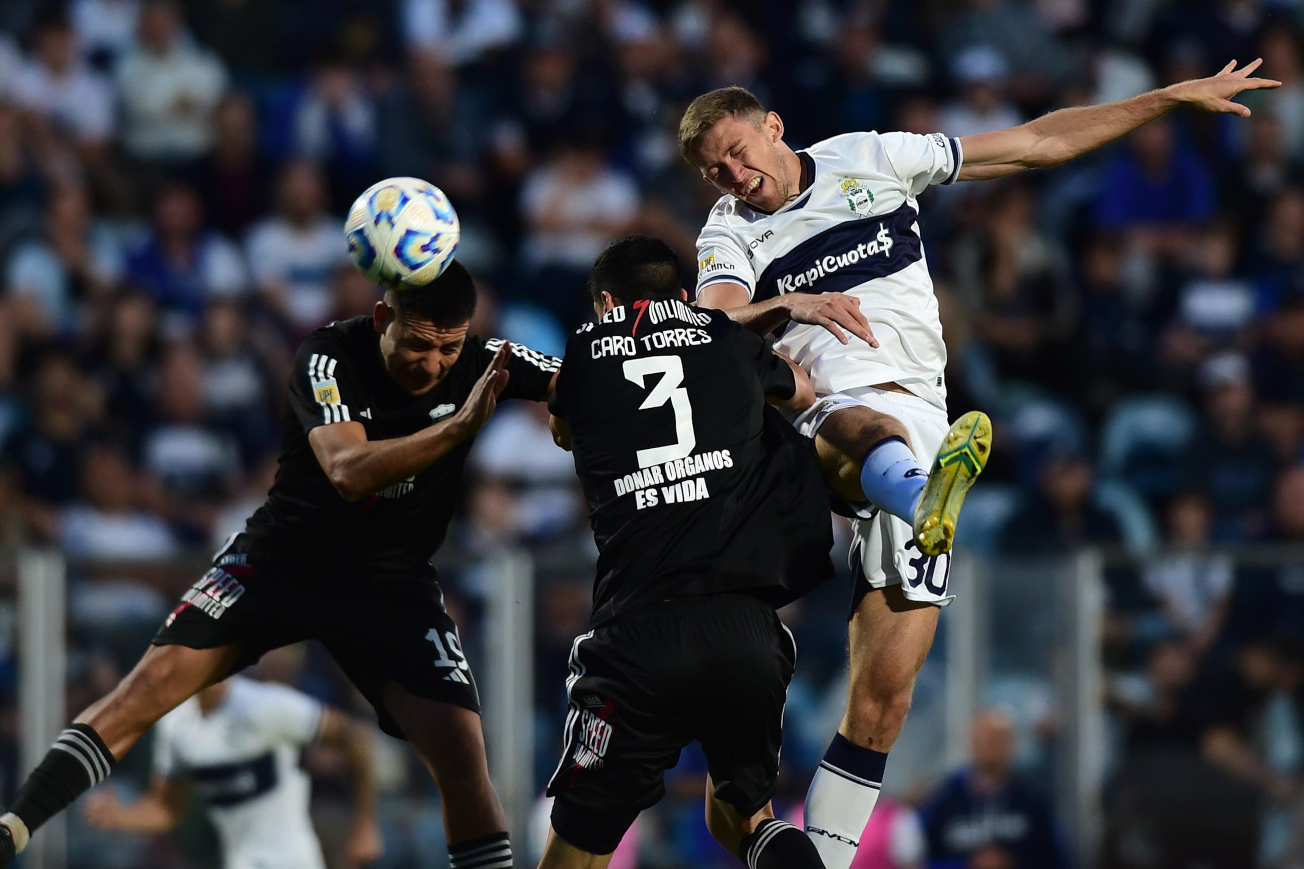 Hubo reparto de puntos en el Bosque