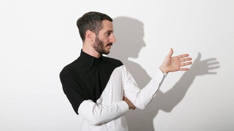 Coiffeur se tomará un tiempo lejos de los escenarios, pero antes meterá show mañana a las 21 en La Tangente.