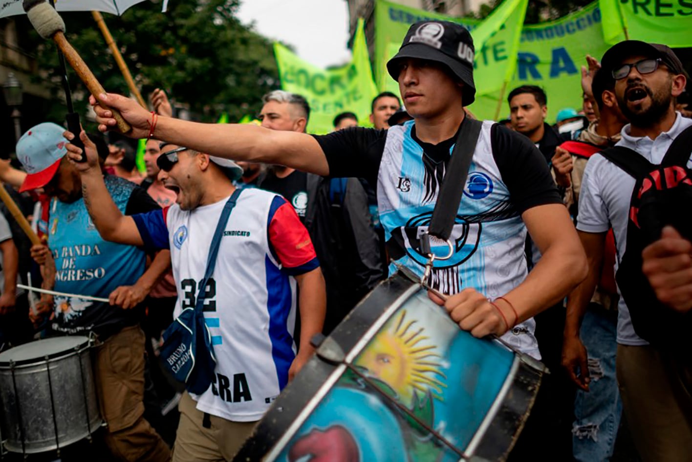 Las restricciones a la huelga se extendieron a 14 rubros de actividades  