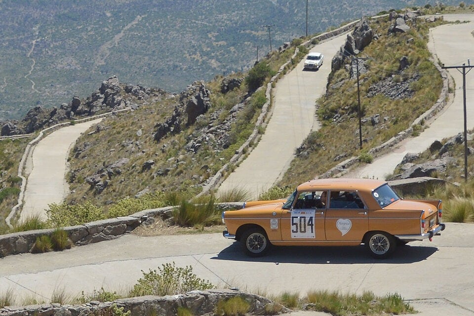 El Peugeot 404 de los ganadores de la edición 2021