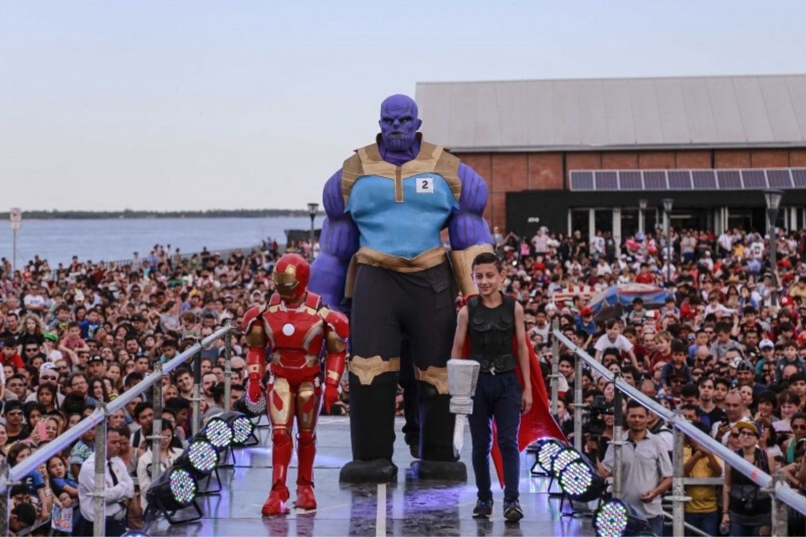 El desfile de cosplay del domingo, un clásico del encuentro.
