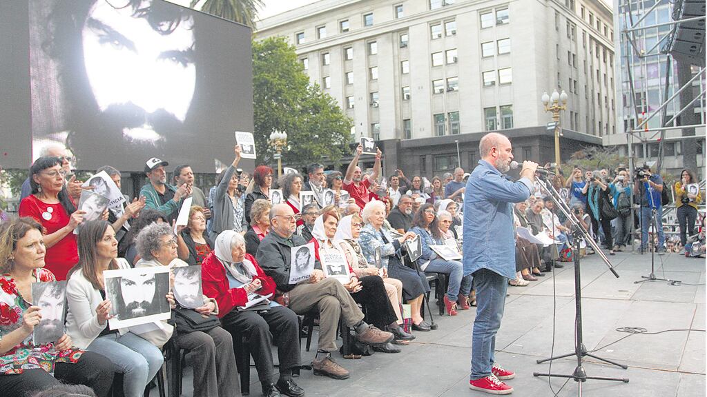 Los organismos de derechos humanos le ofrecieron el marco a la movilización de ayer a la Plaza de Mayo.