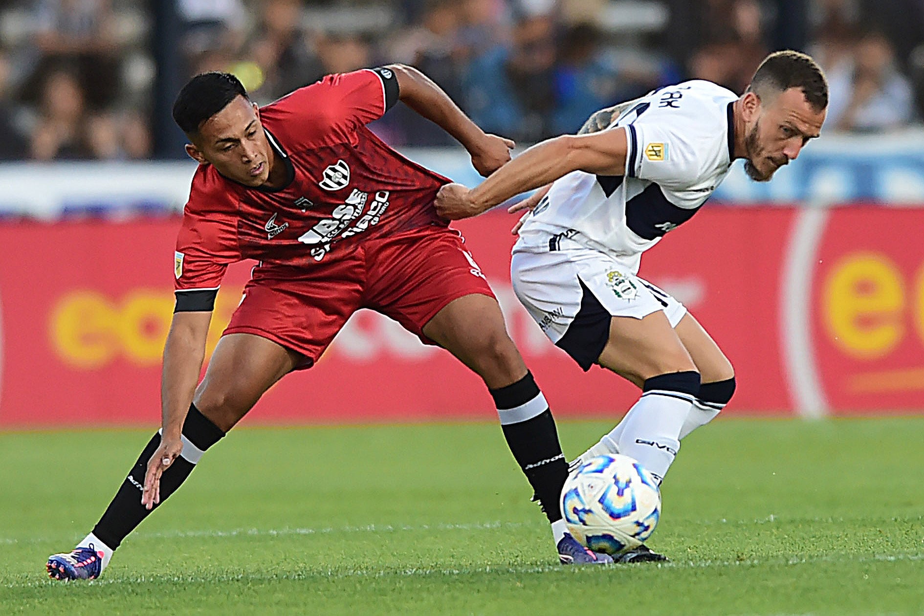 Gimnasia sigue sin poder ganar.