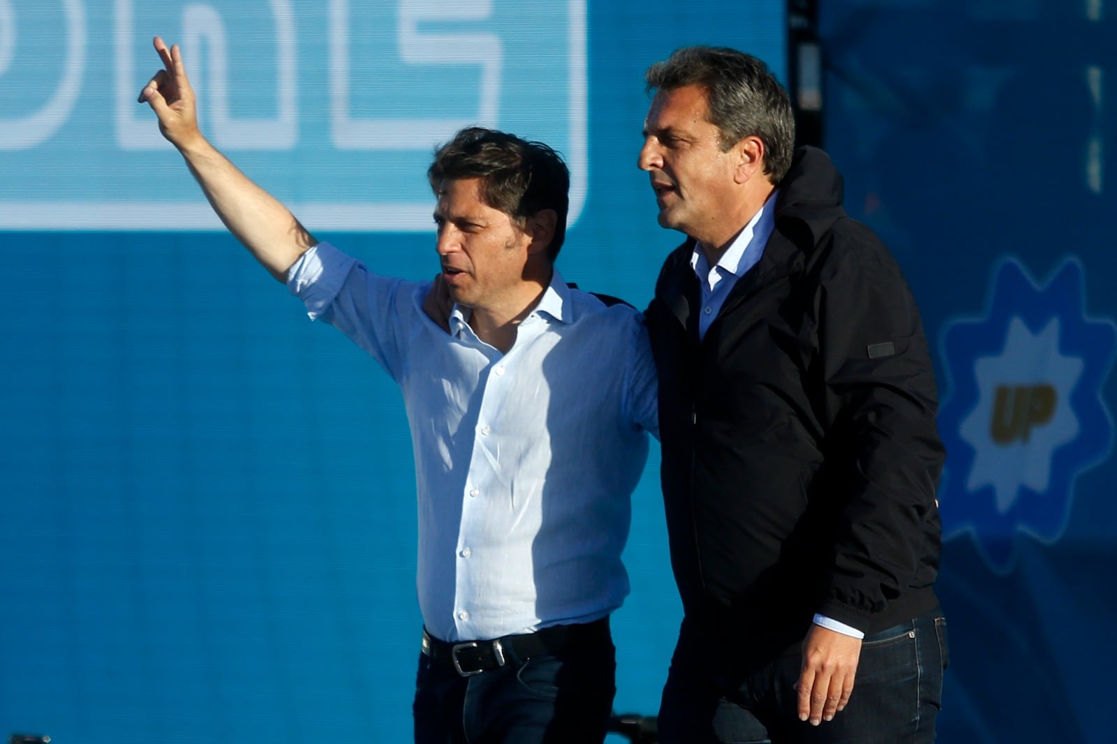 Axel Kicillof, gobernador de la provincia de Buenos Aires, y Sergio Massa, candidato a presidente.