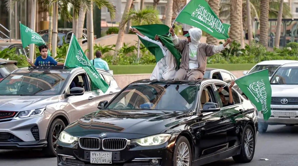Los empleados y estudiantes de Arabia Saudita tendrán feriado para festejar la victoria ante Argentina. Imagen: AFP. 
