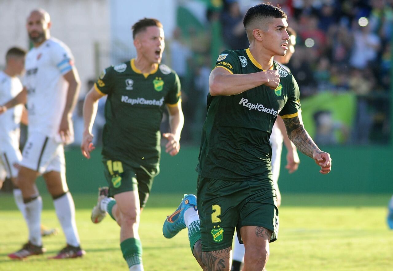 Defensa terminó tercero en la Zona 1 e irá contra Boca en cuartos de final