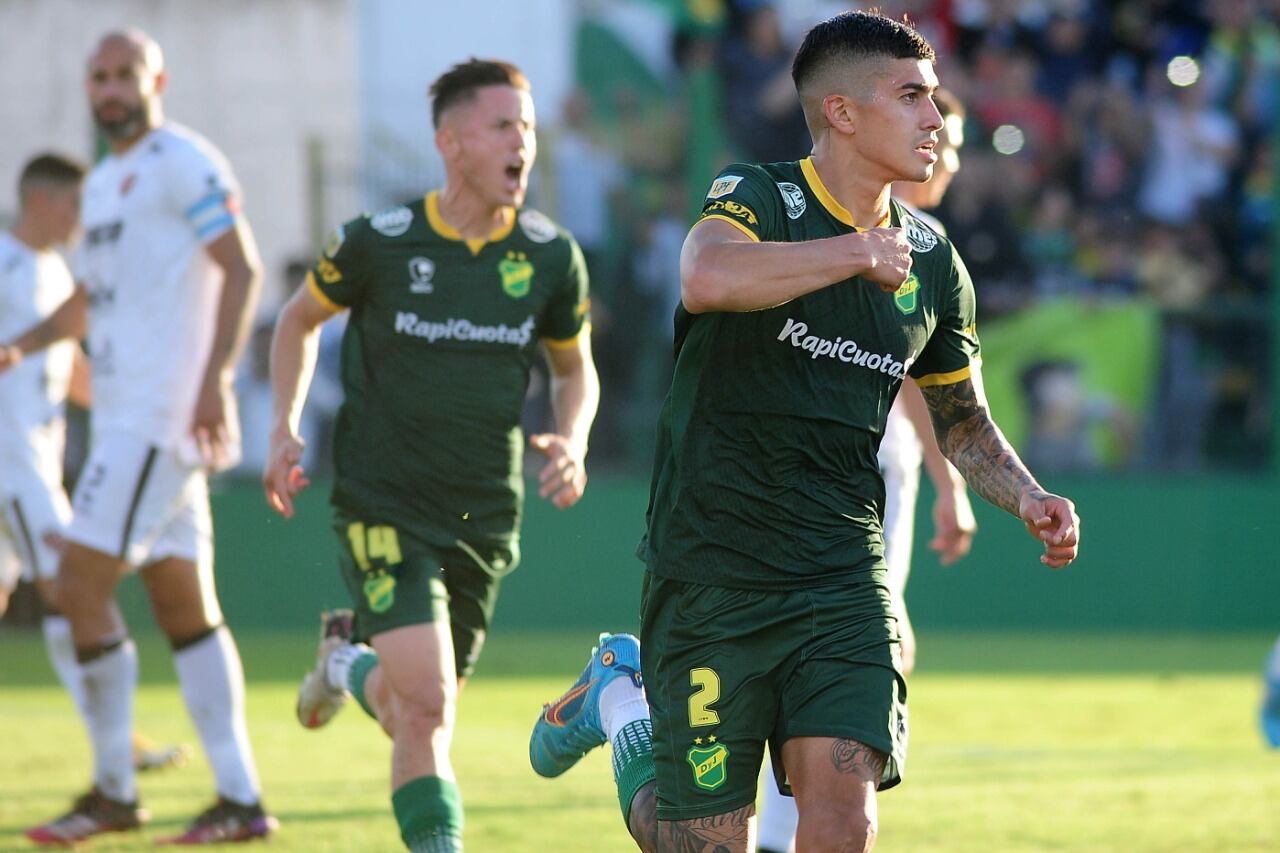 Defensa terminó tercero en la Zona 1 e irá contra Boca en cuartos de final