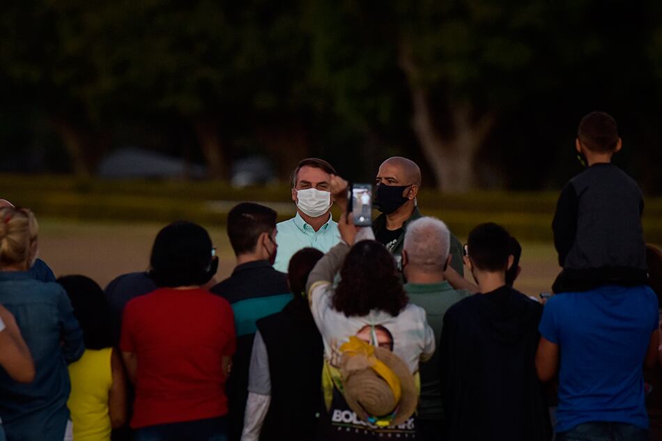 A pesar de estar enfermo Bolsonaro dio un discurso el miércoles en Brasilia.