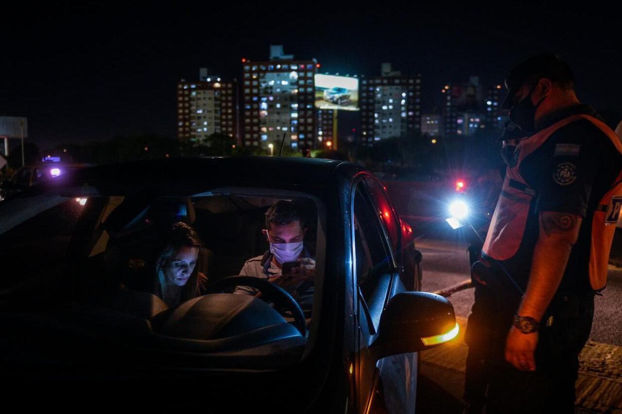 Los controles involucran a 8500 efectivos.