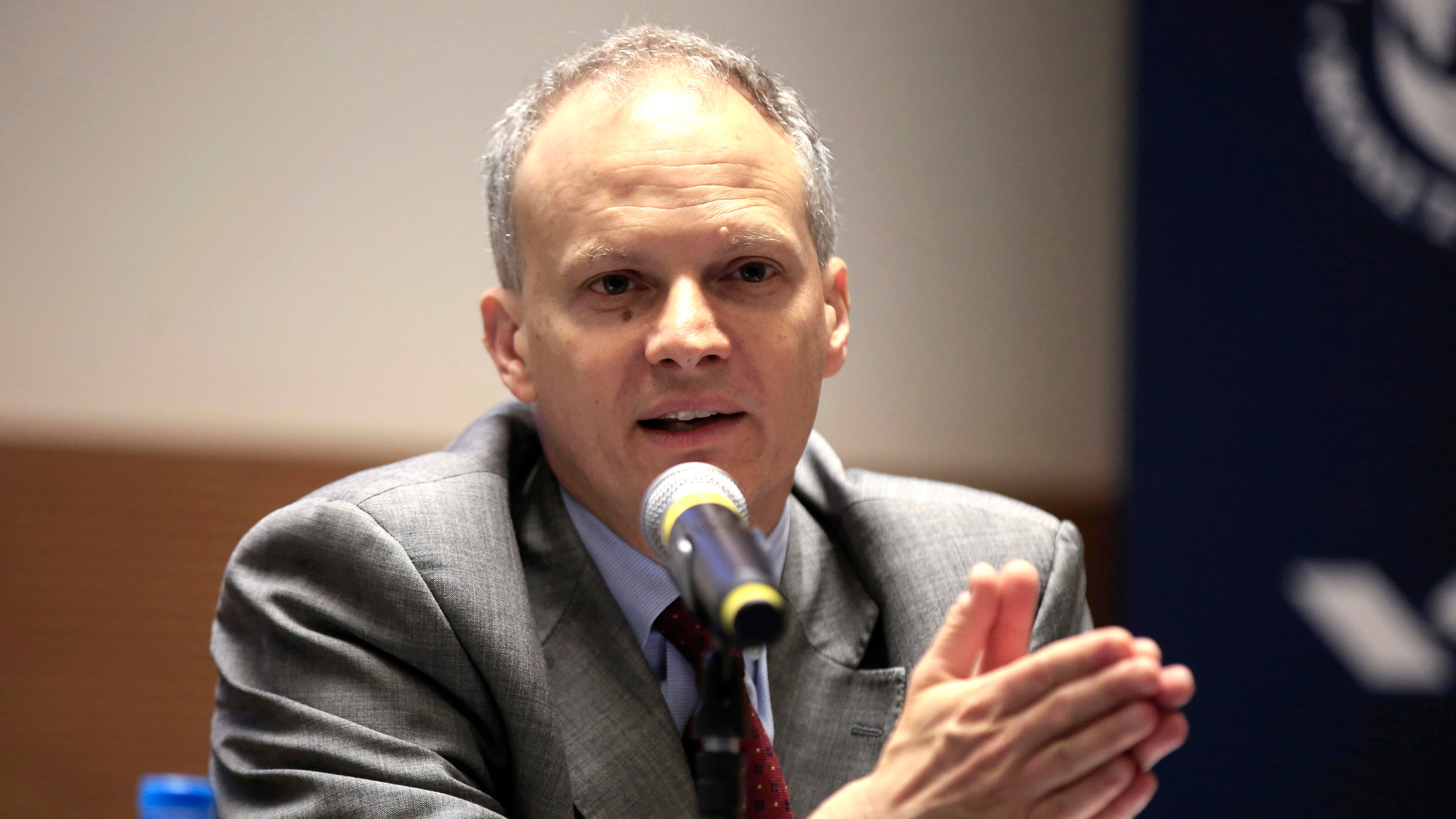 “Como en todo país, hay visiones diferentes en dónde poner el énfasis en este cambio estructural”, afirmó el director del Departamento para el Hemisferio Occidental del FMI, Alejandro Werner