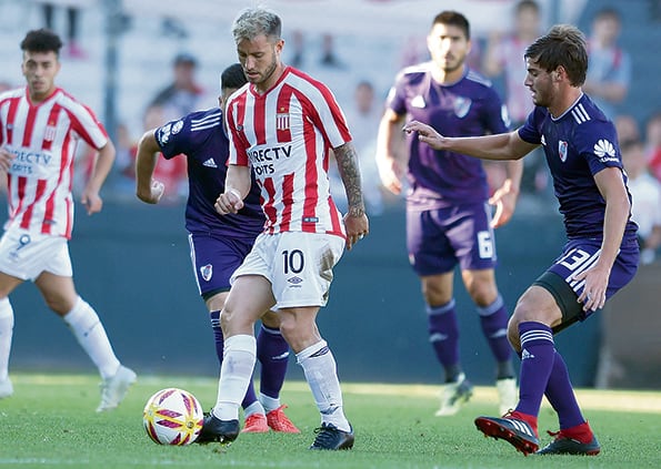 La Gata Fernández, autor del único gol del partido.