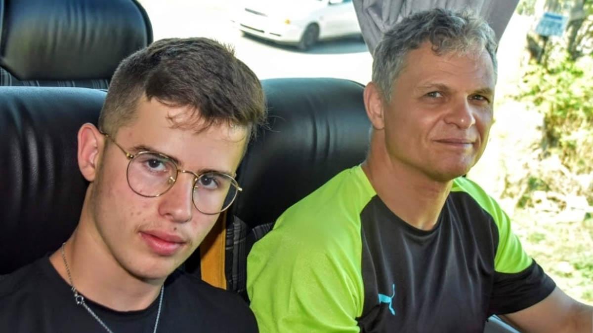 Ron Sherman (izquierda) y su padre, Alex.