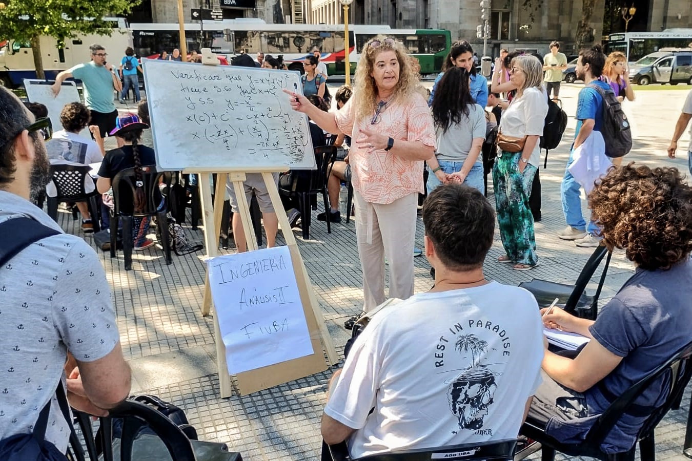 Docentes y alumnos realizarán este viernes una Feria de Ciencias en Plaza Houssay