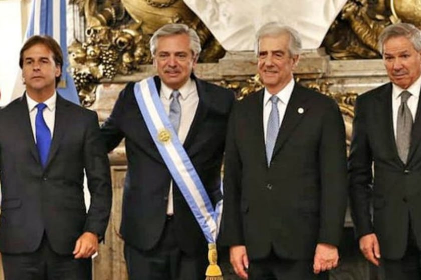 Alberto Fernández junto a Lacalle ou y Tabaré Vázquez el día de la jura.