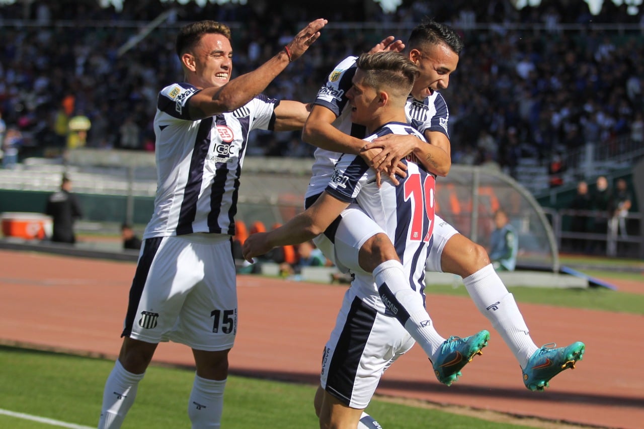 Girotti fue el autor del primer gol