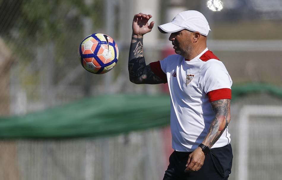 Sampaoli se mostró molesto por las idas y vueltas en torno al tema de la Selección.