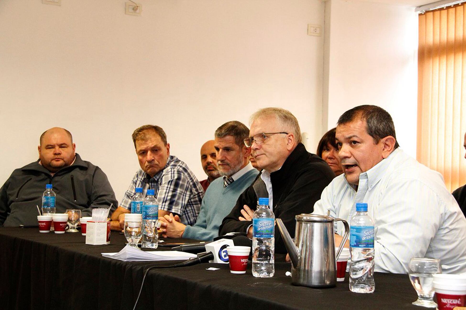 El documento consensuado por el MSR dice que "Argentina está condenada a repetir la historia".