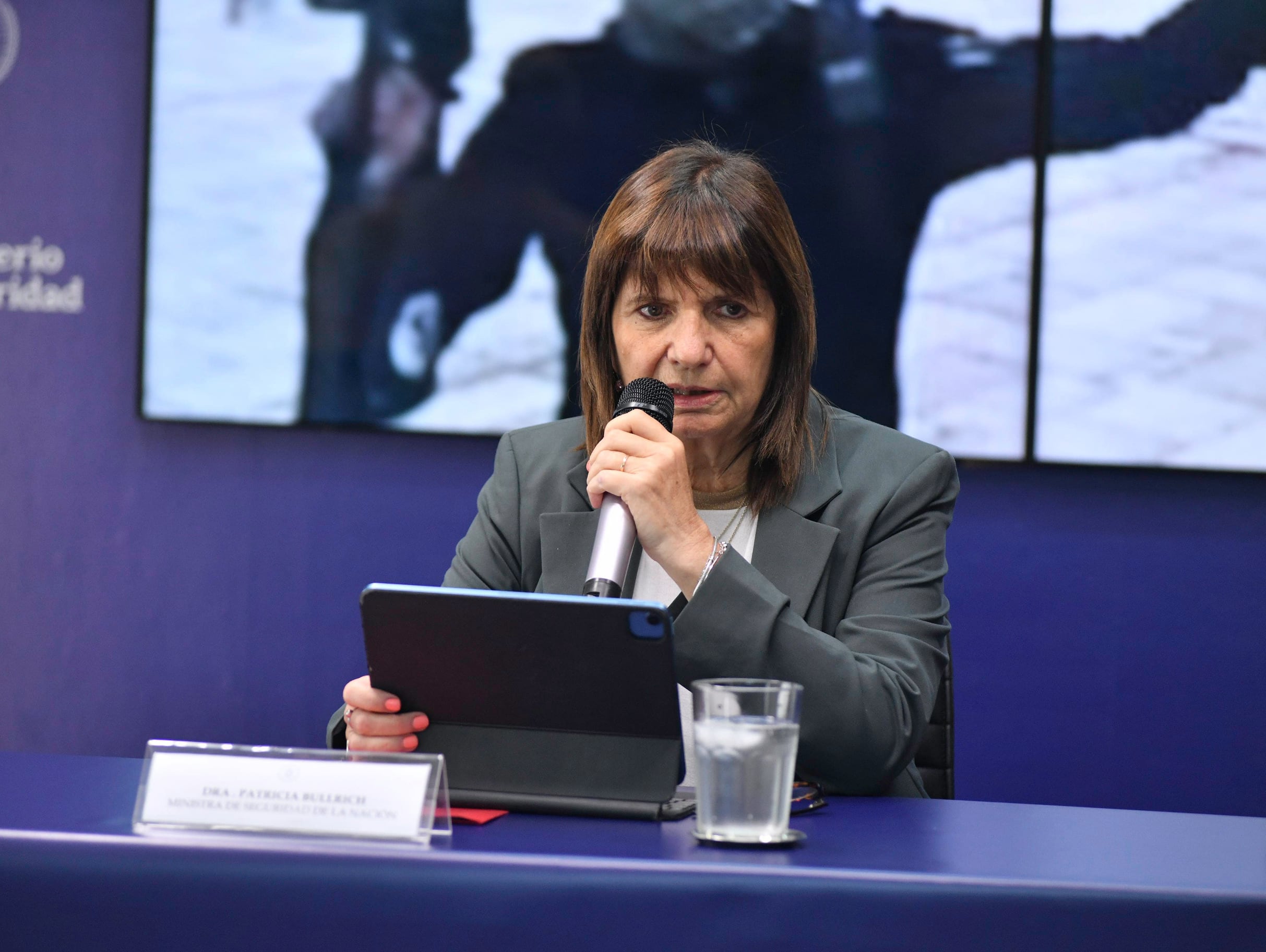 Bullrich dijo que tienen "menos marihuana en la frontera y mucha más marihuana sembrada en cualquier lugar"