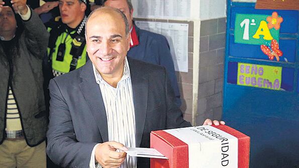 El tucumano Juan Manzur salió de inmediato a encolumnarse detrás de la fórmula Fernández-Fernández.