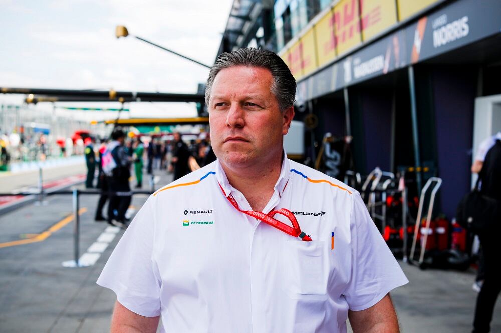 Zak Brown, director de McLaren de Fórmula 1, es uno de los tres positivos del equipo