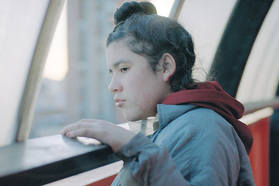 La protagonista Nicole Rivadero, elegida en un casting en el que participaron habitantes de Dock Sud.