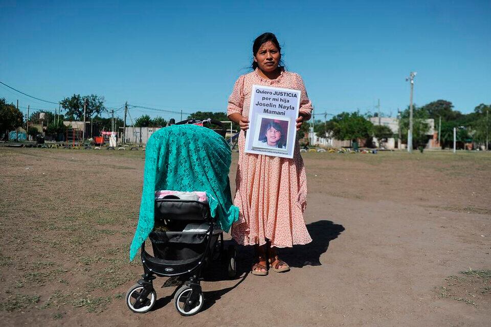 Zaida Mamani pide justicia por su hija, por cuyo asesinato está imputada.