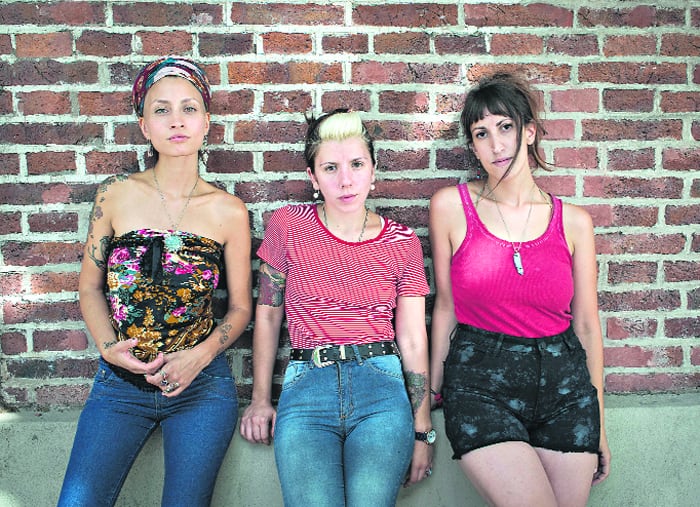 Ariell, Felicitas Marafioti y Charlie Di Palma.