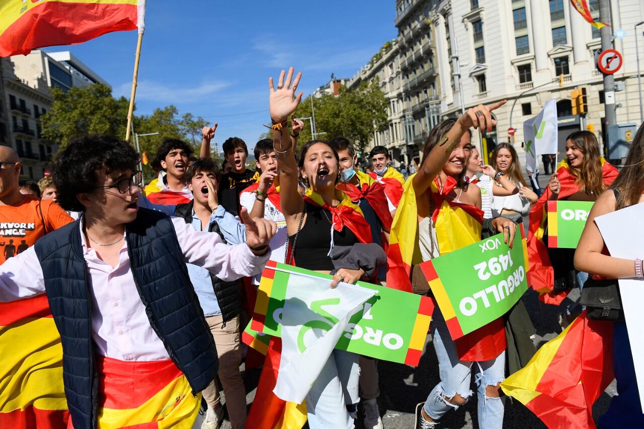 Manifestantes de Vox, el partido español de ultraderecha.