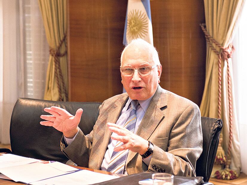 Para Jorge Todesca, esperar una inflación del 17 al 20 por ciento en 2017 “es razonable”. 