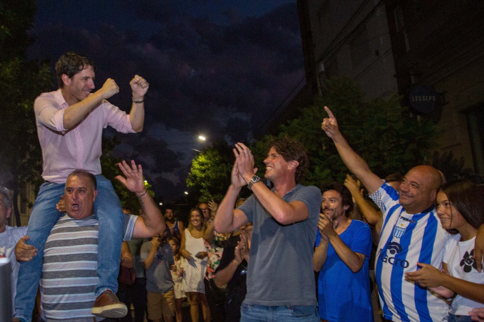 El diputado Berhongaray celebró con Lousteau que será el candidato de JxC a gobernador.