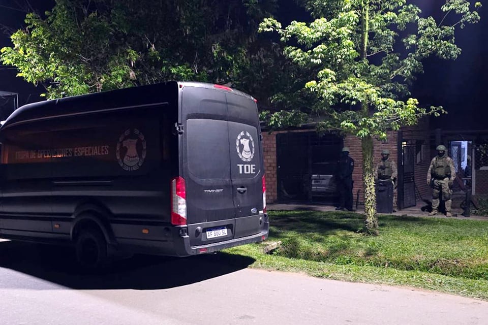 Las Tropas de Operaciones Especiales (TOE), hicieron los allanamientos.