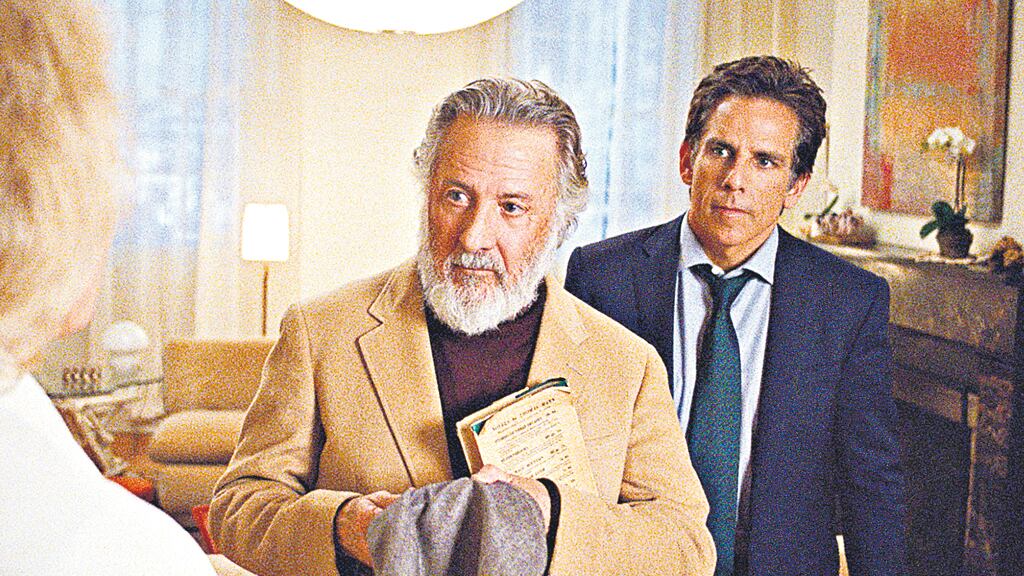 Dustin Hoffman y Ben Stiller como papá Meyerowitz e hijo, respectivamente.