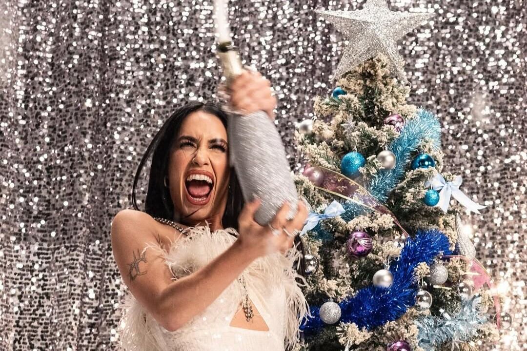 Lali descorcha y festeja por los dos conciertos del próximo año en Vélez