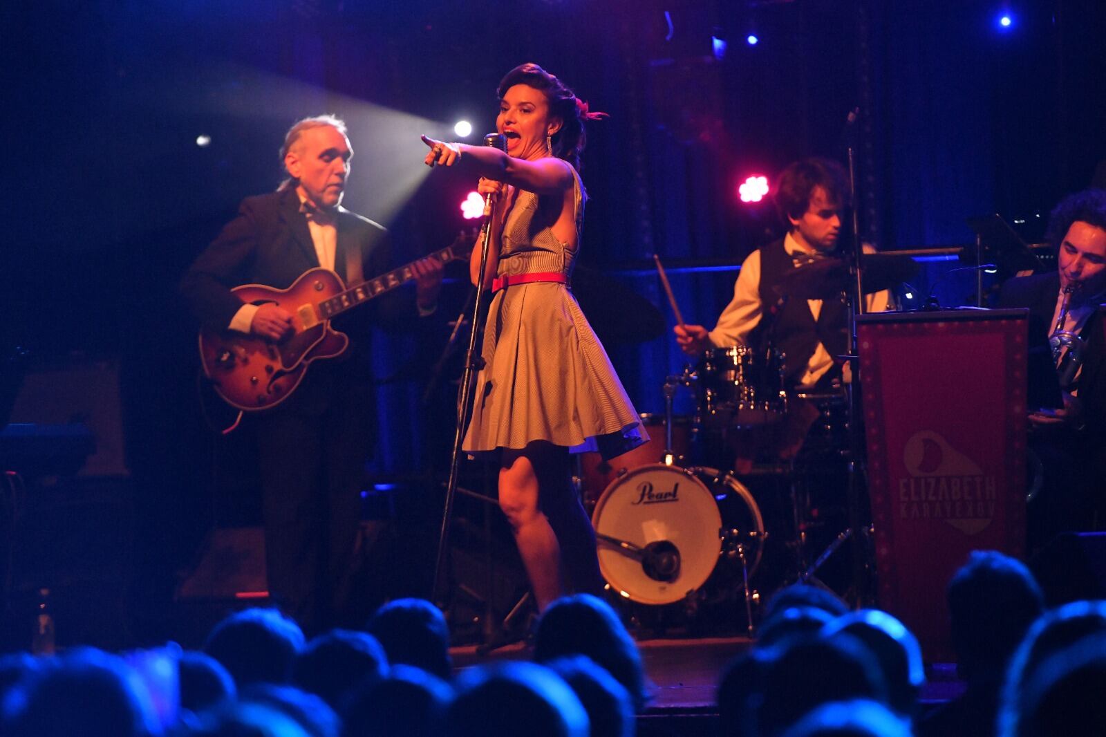 Karayekov combina una voz y una despliegue escénico que deslumbran.