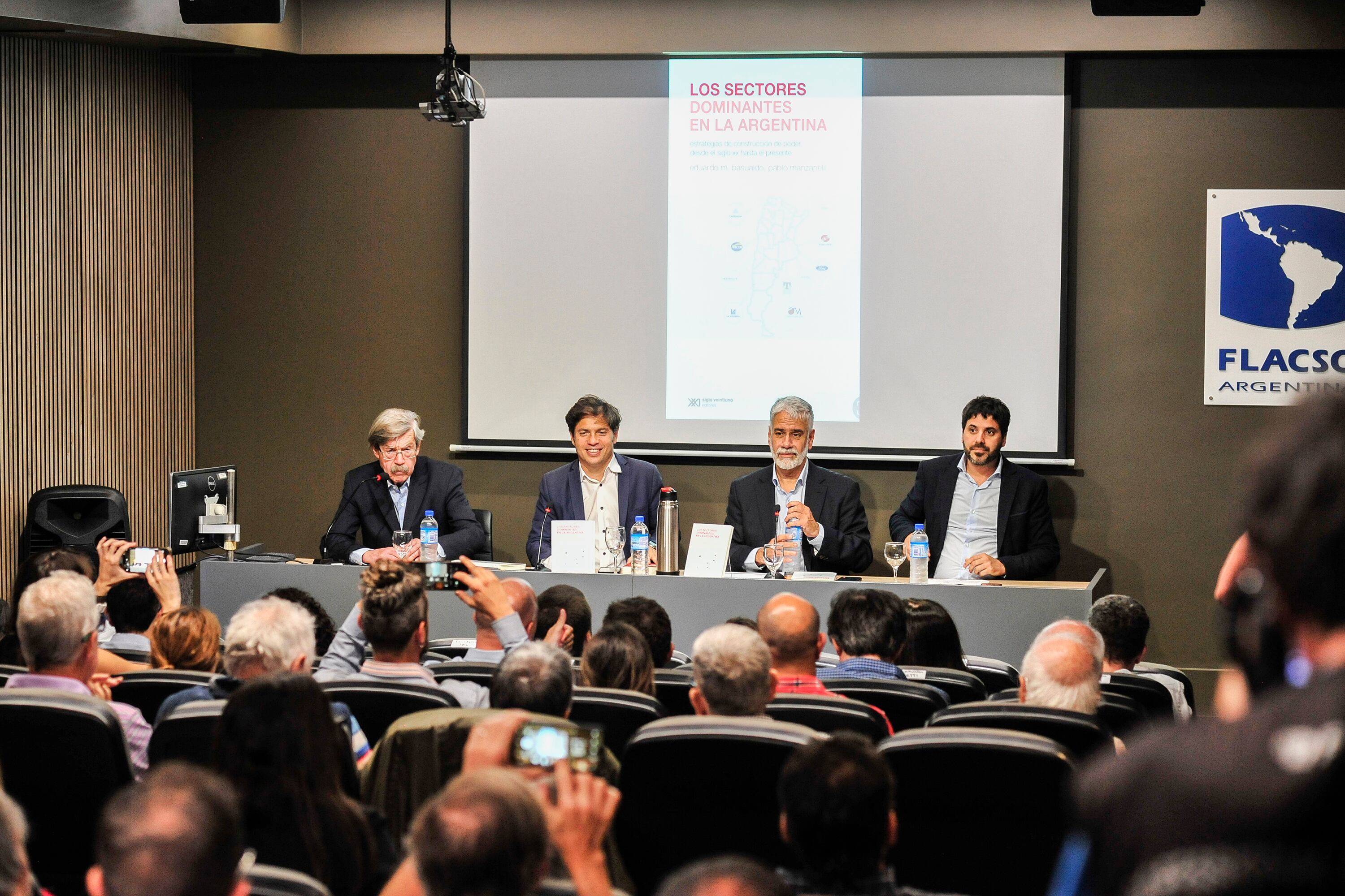 Kicillof y Feletti participaron de la presentación del libro de Basualdo (izquierda) y Manzanelli.