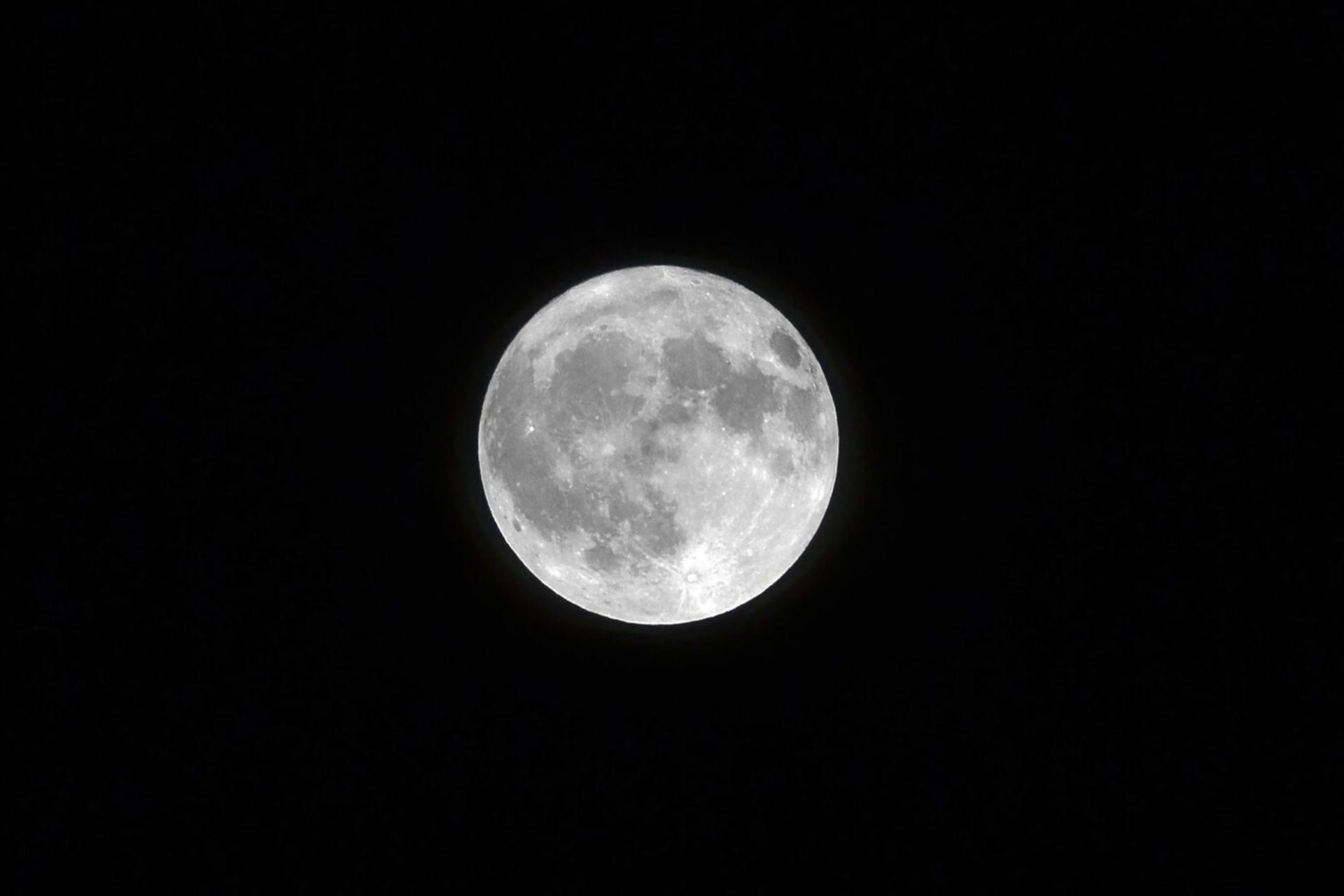 Calendario lunar y luna llena de julio 2024